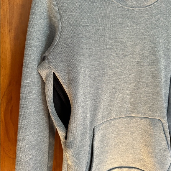 Nike Dri-Fit Hooded Sweatshirt w/Pockets and Thumb Holes, Light Gray, Small - Picture 4 of 16